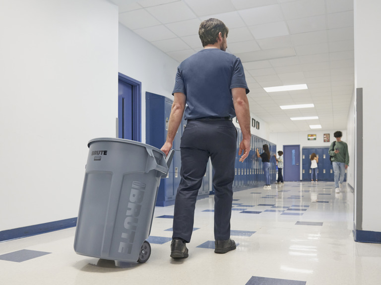 2179403 RCP UR 32Gwheeledbrute Move Easier Environmental Schoolhallway 2